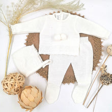 Lade das Bild in den Galerie-Viewer, Baby Geschenke Neutral Baby Bär