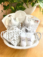 Lade das Bild in den Galerie-Viewer, Geschenk zur Geburt Elephant