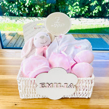 Görseli Galeri görüntüleyiciye yükleyin, Baby Gift Girl Austria