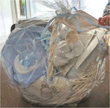 Lade das Bild in den Galerie-Viewer, Personalisierte Baby Geschenke nach Wunsch ab…