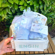 Görseli Galeri görüntüleyiciye yükleyin, Neugeborenen Geschenk Leo Unisex
