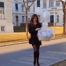 Lade das Bild in den Galerie-Viewer, Personalisierte Baby Geschenke nach Wunsch ab…