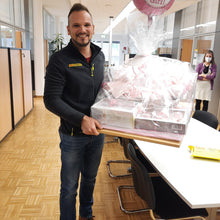 Lade das Bild in den Galerie-Viewer, Personalisierte Baby Geschenke nach Wunsch ab…