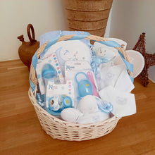 Lade das Bild in den Galerie-Viewer, Personalisierte Baby Geschenke nach Wunsch ab…