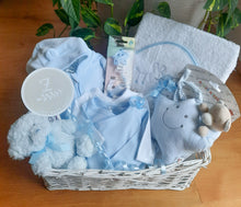 Lade das Bild in den Galerie-Viewer, Geschenk zur Geburt Blau, Weinachtsgeschenk zur Geburt