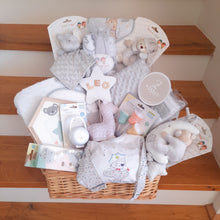 Lade das Bild in den Galerie-Viewer, Personalisierte Baby Geschenke nach Wunsch Österreich
