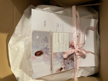 Lade das Bild in den Galerie-Viewer, Babygeschenke Sankt Leonhard klein
