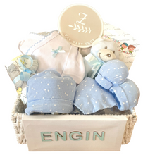 Görseli Galeri görüntüleyiciye yükleyin, Personalisiertes Geschenk zur Geburt für Jungen ENGIN
