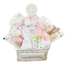 Lade das Bild in den Galerie-Viewer, Personalized Baby gift set  with the baby’s name Rosa

